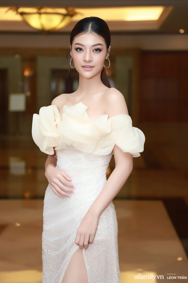 “Bóc trần” nhan sắc thật của dàn Hoa hậu, Á hậu Việt Nam qua ảnh chưa photoshop, bất ngờ nhất là vẻ già dặn của Tiểu Vy - Ảnh 10.