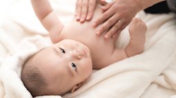 5 lợi ích thần kỳ khi massage cho trẻ nhỏ, biết càng sớm mẹ càng nhàn tênh khi chăm sóc con
