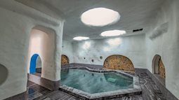 Thiên đường tắm khoáng Around The World Spa tại Minera Hot Springs Bình Châu có gì đặc biệt? 