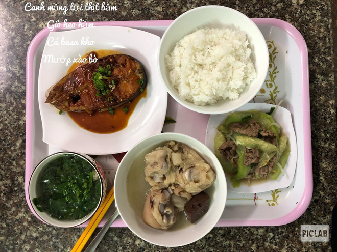 Mâm cơm ở cữ thịnh soạn chồng nấu cho vợ và chuyện chàng đi phụ quán cafe cả năm để cưới bằng được nàng - Ảnh 8. Mâm cơm ở cữ thịnh soạn chồng nấu cho vợ và chuyện chàng đi phụ quán cafe cả năm để cưới bằng được nàng - Ảnh 8.
