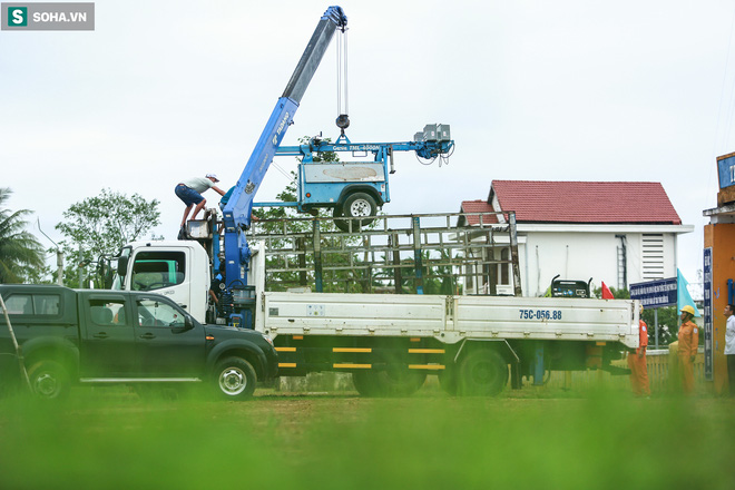 19h20: Đã tìm thấy toàn bộ 13 thi thể cán bộ, chiến sĩ bị vùi lấp tại Tiểu khu 67 - Ảnh 16.