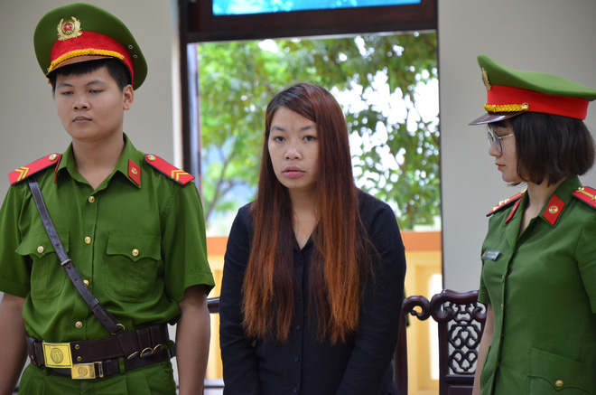 Xử vụ bắt cóc bé 2 tuổi ở Bắc Ninh: Bạn trai bị cáo có mặt tại toà, xin gia đình bị hại thông cảm - Ảnh 8.