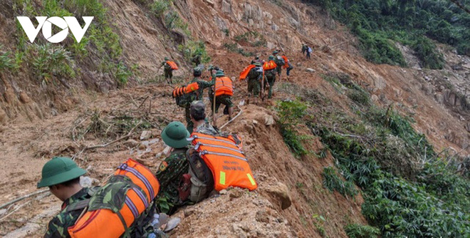 Tìm thấy thi thể Phó Bí thư Xã Đoàn khi đi giúp dân chống bão số 9 - Ảnh 4.