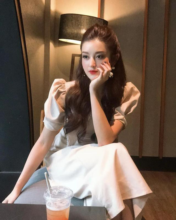 Á hậu Huyền My bất ngờ được báo Trung ca ngợi là Đệ nhất mỹ nhân Việt Nam xinh như Angela Baby, có body của Liễu Nham - Ảnh 3.