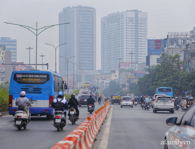 Bầu trời Hà Nội mờ ảo trong cái se lạnh như sắp Tết, nhưng sự thật liên quan tới chất lượng không khí sẽ khiến bạn giật mình - Ảnh 3.