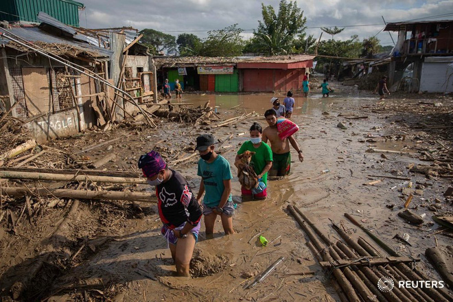 Philippines: Số nạn nhân thiệt mạng do bão Vamco tăng lên 67 người - Ảnh 2.