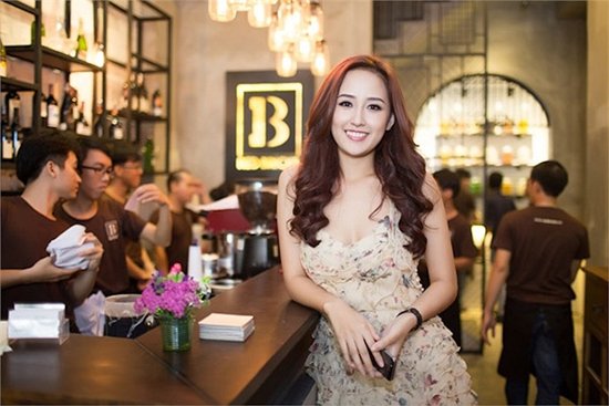 Choáng ngợp trước khối tài sản khủng của ba Hoa hậu giàu nhất Việt Nam - Ảnh 26.