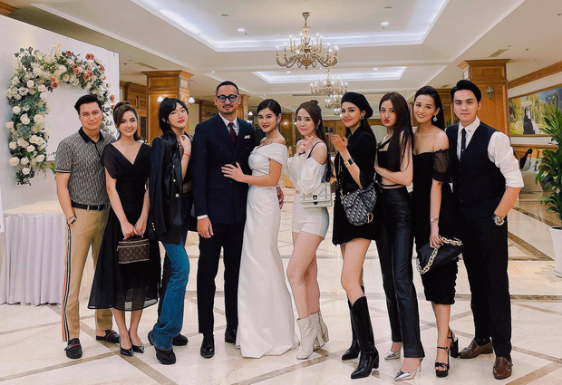 Việt Anh, cá sấu chúa Quỳnh Nga, Phanh Lee và hội bạn bè nổi tiếng quy tụ trong tiệc mời cưới của MC Thu Hoài - Ảnh 1.