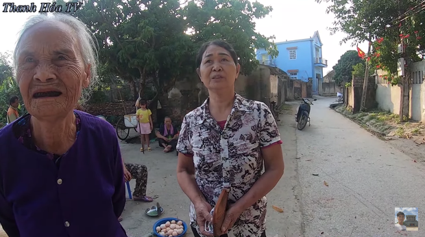 Bà hàng xóm ngóng Đỗ Thị Hà về làng từng ngày, vui quá nhầm một phát từ Hoa Hậu Việt Nam sang... nhất thế giới - Ảnh 1.