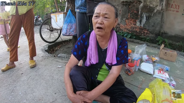 Bà hàng xóm ngóng Đỗ Thị Hà về làng từng ngày, vui quá nhầm một phát từ Hoa Hậu Việt Nam sang... nhất thế giới - Ảnh 3.