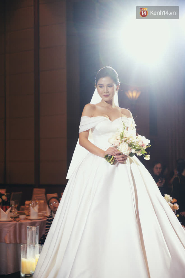 Nhan sắc cô dâu Thu Hoài trong ngày cưới chồng CEO: Phong độ xinh đẹp không giảm dù chỉ 1mm! - Ảnh 3.