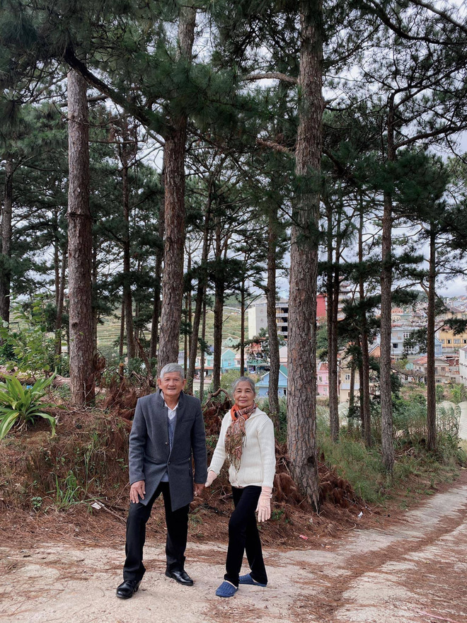 Hạnh phúc viên mãn trong bộ ảnh đi khắp Đà Lạt của đôi vợ chồng U70 - Ảnh 9.