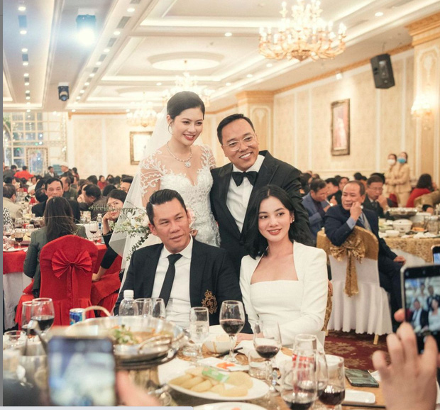 HOT: Chồng cũ Lệ Quyên hẹn hò thí sinh gây tiếc nuối nhất Hoa hậu Việt Nam 2020 Cẩm Đan, hơn kém nhau 27 tuổi - Ảnh 3.