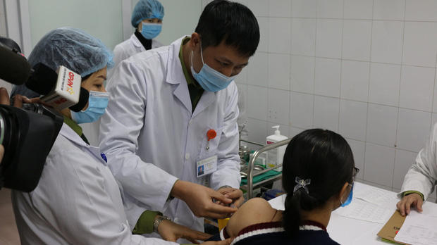 Sức khoẻ các tình nguyện viên tiêm thử nghiệm vaccine Covid-19 của Việt Nam liều cao nhất hiện ra sao? - Ảnh 1.