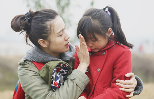 Con gái học lớp 7 xin phép nghỉ học, mẹ Hà Nội có quyết định khiến chồng chê 