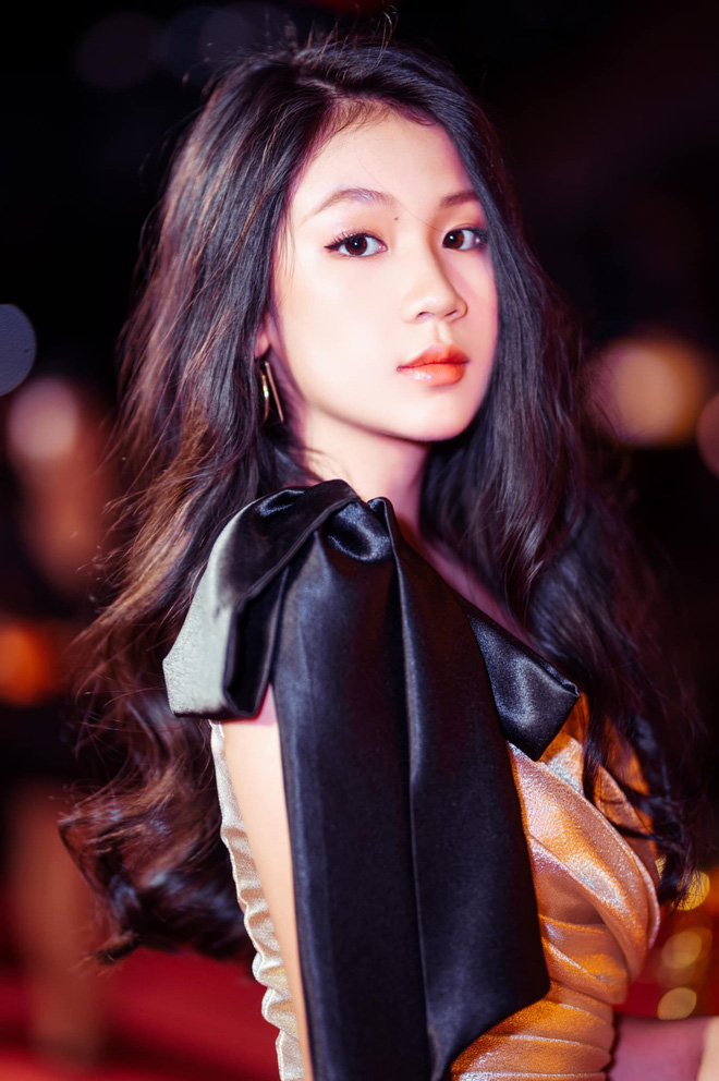Con gái 16 tuổi, xinh như hoa hậu của Lưu Thiên Hương - Ảnh 8.