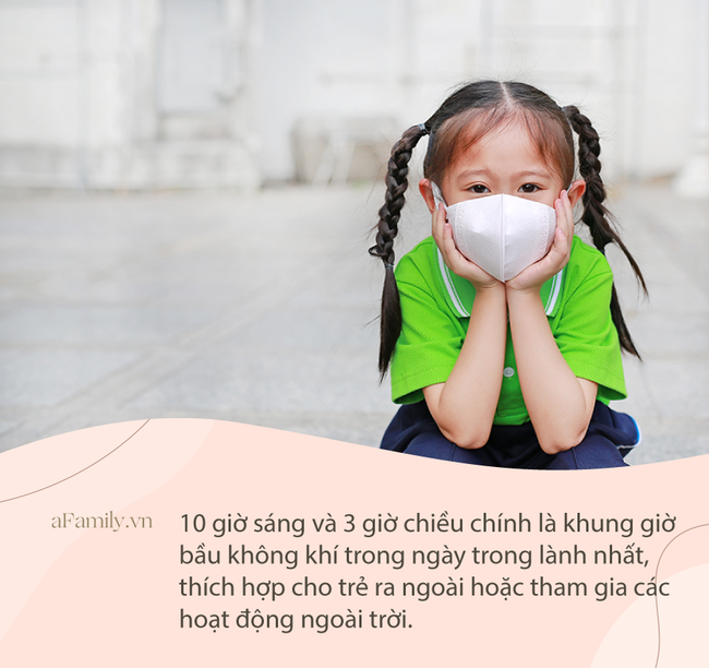 Hà Nội ô nhiễm không khí kéo dài, bố mẹ lưu ý kĩ các khung giờ nên hạn chế cho trẻ ra đường hoặc vui chơi ngoài trời - Ảnh 3.