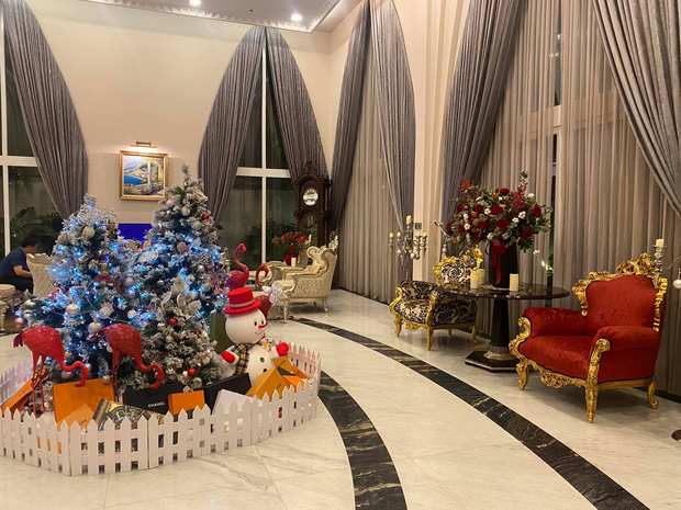 Chiêm ngưỡng biệt thự của Hoa hậu Giáng My: Sang chảnh như cung điện, phòng khách có sức chứa cả trăm người - Ảnh 3.