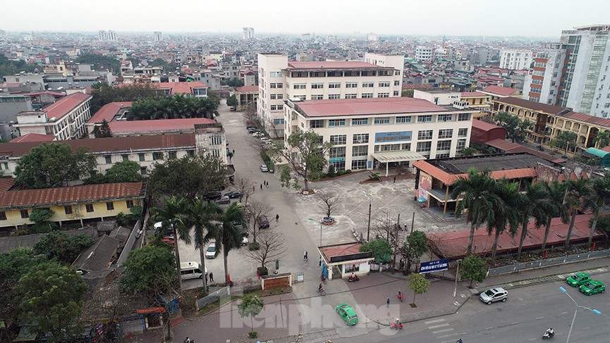 Xúc động hình ảnh bên trong bệnh viện dã chiến điều trị bệnh nhân COVID tại Hải Dương: Tất cả đều trong tâm thế chủ động ứng phó với mọi diễn biến - Ảnh 8.