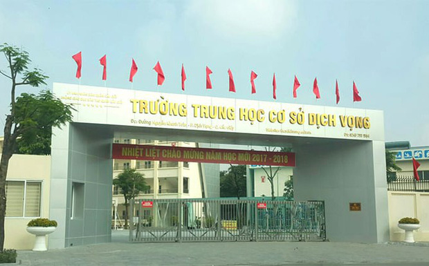 Hà Nội: Thêm một phụ huynh mắc COVID-19, học sinh lo phát sốt - Ảnh 1.