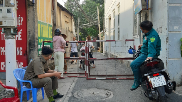 TP.HCM đã lấy mẫu xét nghiệm 40 người trên chuyến bay chung với BN 1801, đang truy vết các trường hợp tiếp xúc - Ảnh 1.