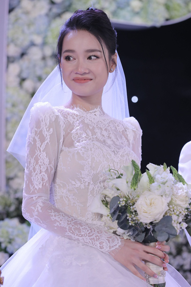 Màn “phù phép” đỉnh cao của Minh Lộc: Make up cho Nhã Phương - Đông Nhi ở đám cưới thế kỷ, giúp Lý Nhã Kỳ “chặt chém” thảm đỏ Cannes - Ảnh 6.