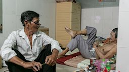 Cụ ông già yếu kiếm tiền nuôi người bạn 50 năm bị mất trí nhớ ở Sài Gòn: "Mình còn khỏe ngày nào thì mình sẽ chăm sóc cho Thái ngày đó"