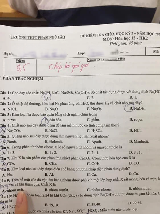 Cô giáo chấm điểm 9,5 không quên cà khịa thêm 4 chữ, học trò đọc xong cũng phải tự thấy nhột - Ảnh 1.