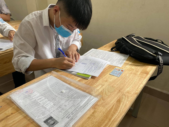 Lưu ý 'vàng' cho kỳ thi tốt nghiệp THPT 2021 - Ảnh 1. Lưu ý 'vàng' cho kỳ thi tốt nghiệp THPT 2021 - Ảnh 1.