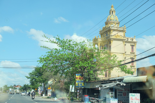 Vụ cho vay nặng lãi và rửa tiền ở Vũng Tàu: Cận cảnh biệt thự dát vàng của đại gia Thiện Soi - Ảnh 11.