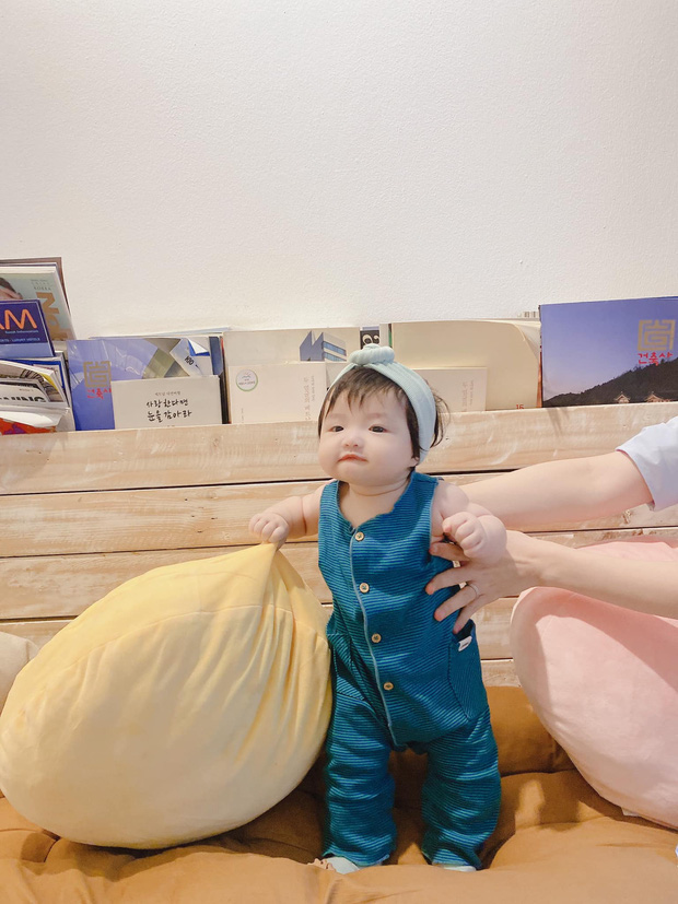 Đông Nhi khoe visual cực xịn bên con gái, hé lộ luôn chức vụ đặc biệt của bé khi mới 4 tháng tuổi - Ảnh 5.