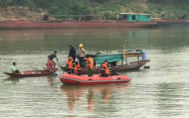 Xót xa dòng nhật ký nữ sinh lớp 10 để lại trước khi nhảy xuống sông Lam tử tự: Đã từng nghĩ đến chuyện nhảy cầu cách đây nhiều năm - Ảnh 2.