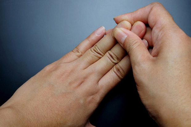 4 đặc điểm xuất hiện trên móng tay là dấu hiệu cảnh báo bệnh tiểu đường - Ảnh 1.