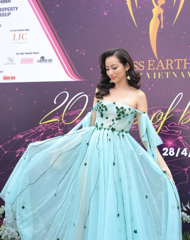 Sự kiện quy tụ đủ 7 mỹ nhân từng chiến Miss Earth: Phương Khánh, Diễm Hương khoe ngực đầy, Nam Em say nắng trên thảm đỏ - Ảnh 17.