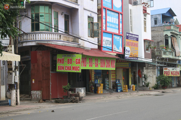 Bên trong TP. Vĩnh Yên ngày đầu cách ly xã hội: Vắng hơn sáng mùng 1 Tết, chỉ có tiếng ve kêu - Ảnh 10.