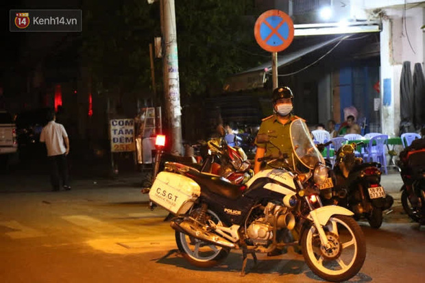 Cháy nhà ở Sài Gòn khiến ít nhất 7 người tử vong thương tâm: Khoảng 10 người mắc kẹt không thoát ra được - Ảnh 7.