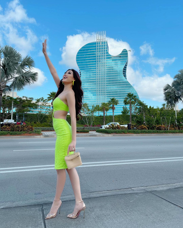 Khánh Vân được Miss Universe đăng hẳn clip catwalk lên Instagram chính thức, nhìn màn thể hiện đỉnh cao đã thấy đầy hứa hẹn - Ảnh 7.