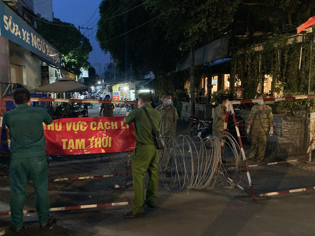 TP.HCM: Một phòng khám ở Gò Vấp bị tạm ngưng hoạt động, đưa 11 nhân viên đi cách ly tập trung - Ảnh 3.