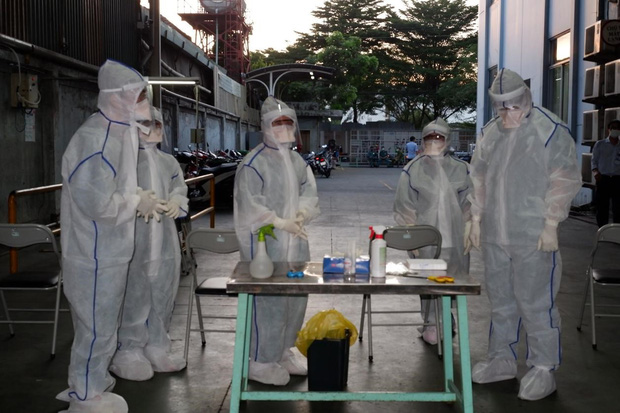 ẢNH: Thần tốc lấy 700 mẫu xét nghiệm tại công ty bếp gas do liên quan đến ca nhiễm tại Hội thánh truyền giáo Phục Hưng - Ảnh 1.