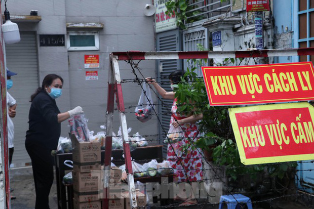 TP.HCM: Lý do ca mắc COVID-19 tử vong trên đường chuyển viện nhưng xét nghiệm lại âm tính - Ảnh 2.