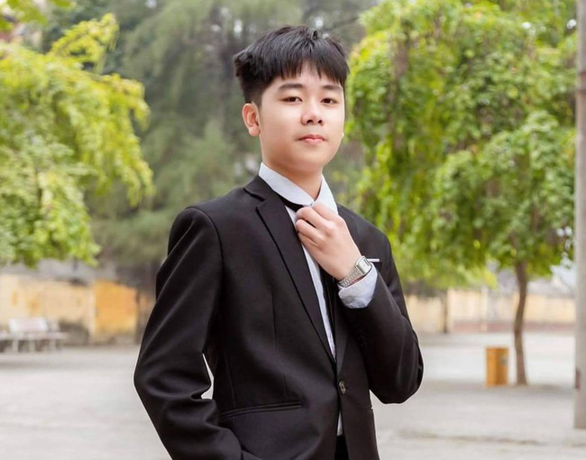 Nam sinh trường THCS Đống Đa trở thành Thủ khoa lớp 10 Hà Nội với 57 điểm - Ảnh 1.