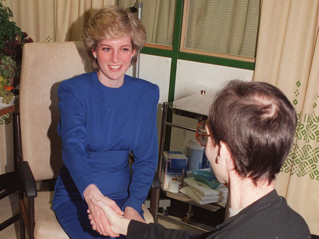 Kỷ niệm 60 năm sinh nhật Công nương Diana cùng nhìn lại một loạt khoảnh khắc ý nghĩa và di sản lớn lao bà để lại cho đời - Ảnh 5.
