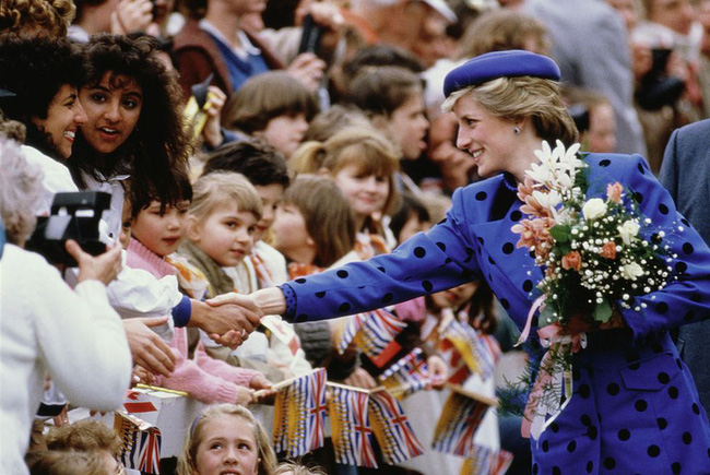 Kỷ niệm 60 năm sinh nhật Công nương Diana cùng nhìn lại một loạt khoảnh khắc ý nghĩa và di sản lớn lao bà để lại cho đời - Ảnh 8.