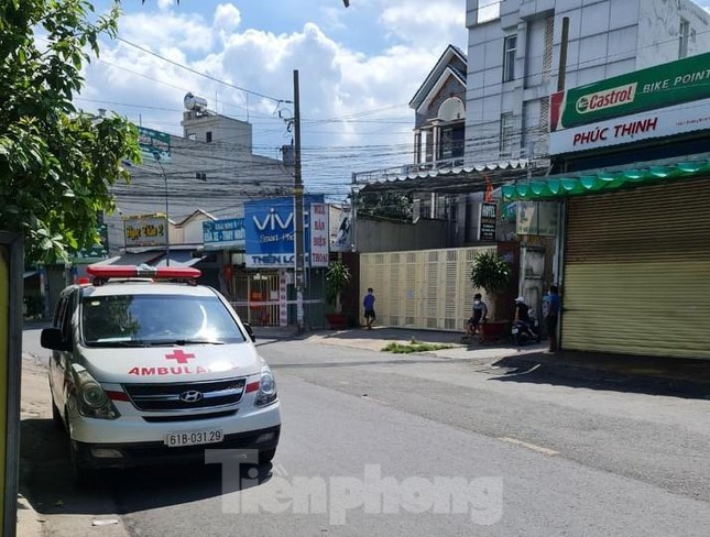 Nam thanh niên treo cổ trong khu vực đang phong tỏa  - Ảnh 1.