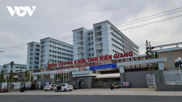 Kiên Giang xuất hiện nhiều ca bệnh mới, phong toả toàn bộ Bệnh viện Đa khoa tỉnh - Ảnh 1.