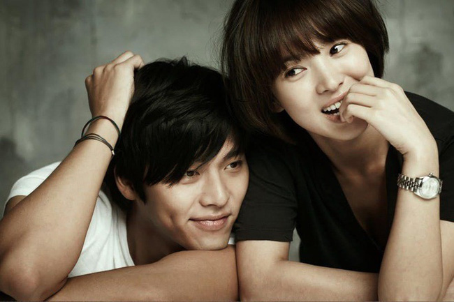 Hyun Bin lỡ miệng nói một câu mà trên truyền hình khiến fan Hyun Bin lỡ miệng nói một câu mà trên truyền hình khiến fan