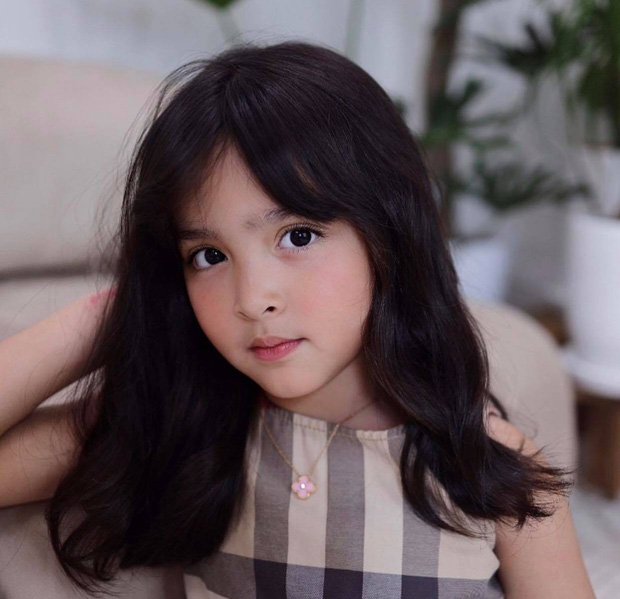 Con gái mỹ nhân đẹp nhất Philippines chụp bừa ở phòng khách thôi mà gây sốt: Gương mặt trời cho, làm mặt xấu mà xấu không nổi - Ảnh 3.