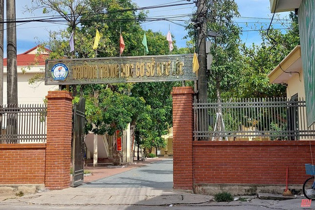 Chánh Thanh tra Sở Giáo dục Thanh Hoá lên tiếng vụ 40 giáo viên sửa điểm của học sinh - Ảnh 1.