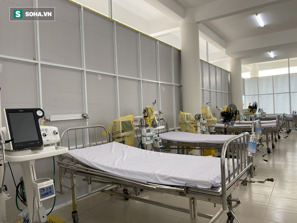 Cận cảnh Bệnh viện dã chiến Đà Nẵng hoàn thành sau 3 ngày xây dựng vừa đưa vào hoạt động - Ảnh 9.