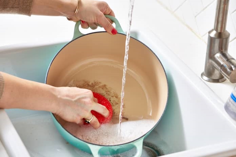 9 mẹo thú vị để việc rửa bát nhẹ nhàng và vui vẻ hơn, mà chẳng cần có máy rửa bát - Ảnh 5. 9 mẹo thú vị để việc rửa bát nhẹ nhàng và vui vẻ hơn, mà chẳng cần có máy rửa bát - Ảnh 5.